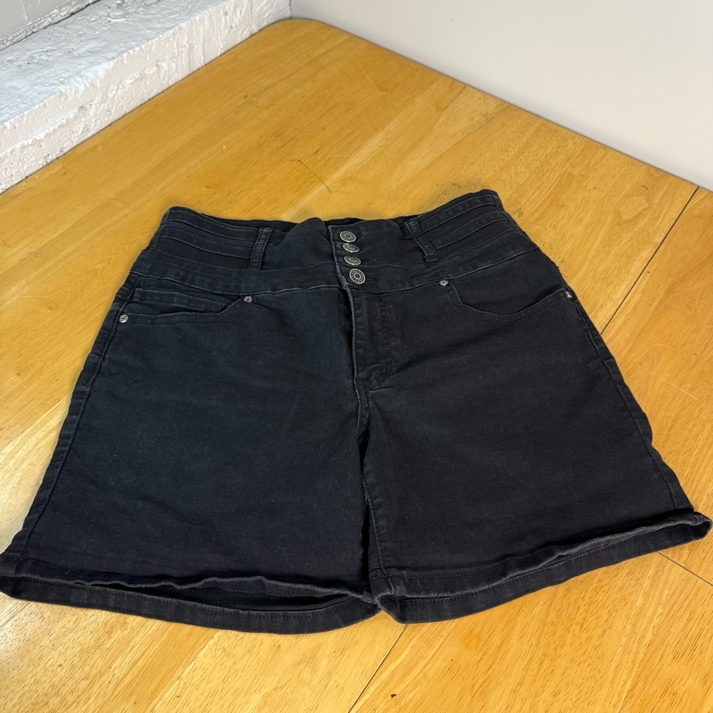 Silver Crush Women's Sculpted High Waist Shorts CD4 Black Size 13/14 - Picture 3 of 7